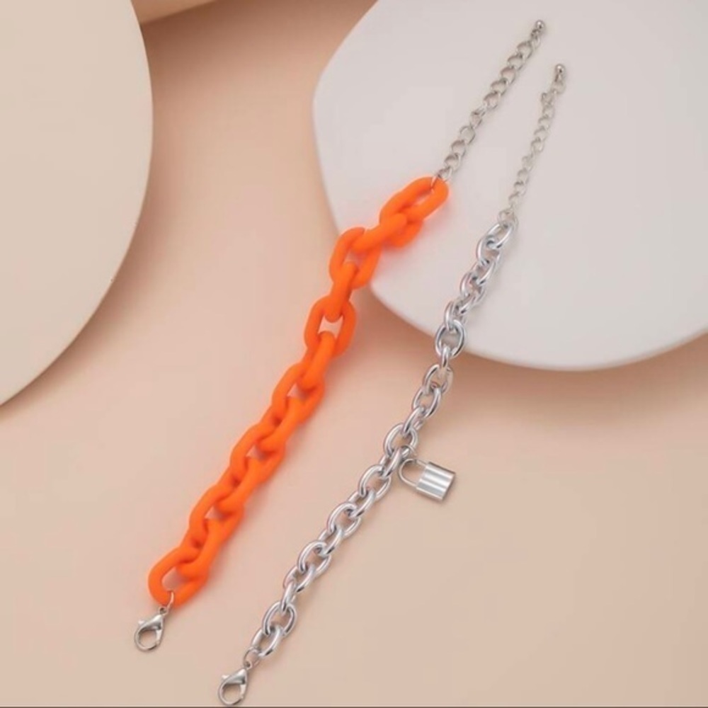 3/$30 🤍 2pc Lock Chain Bracelet Set - Picture 3 of 4